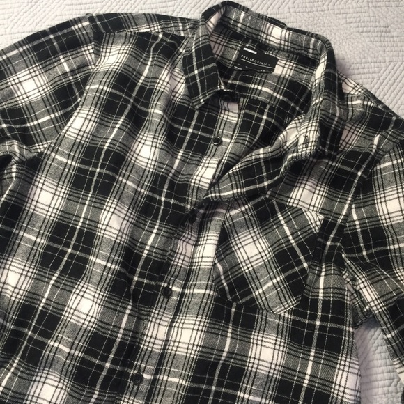 3 for $25 Black and white Flannel - Picture 3 of 4